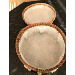 Wicker basket and wool wraps