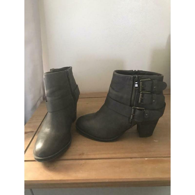 Ladies boots excellent condition