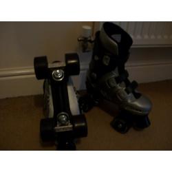 As new Kids Phoenix quad roller skates-size 2(will also fit sizes 12 to 3)super condition