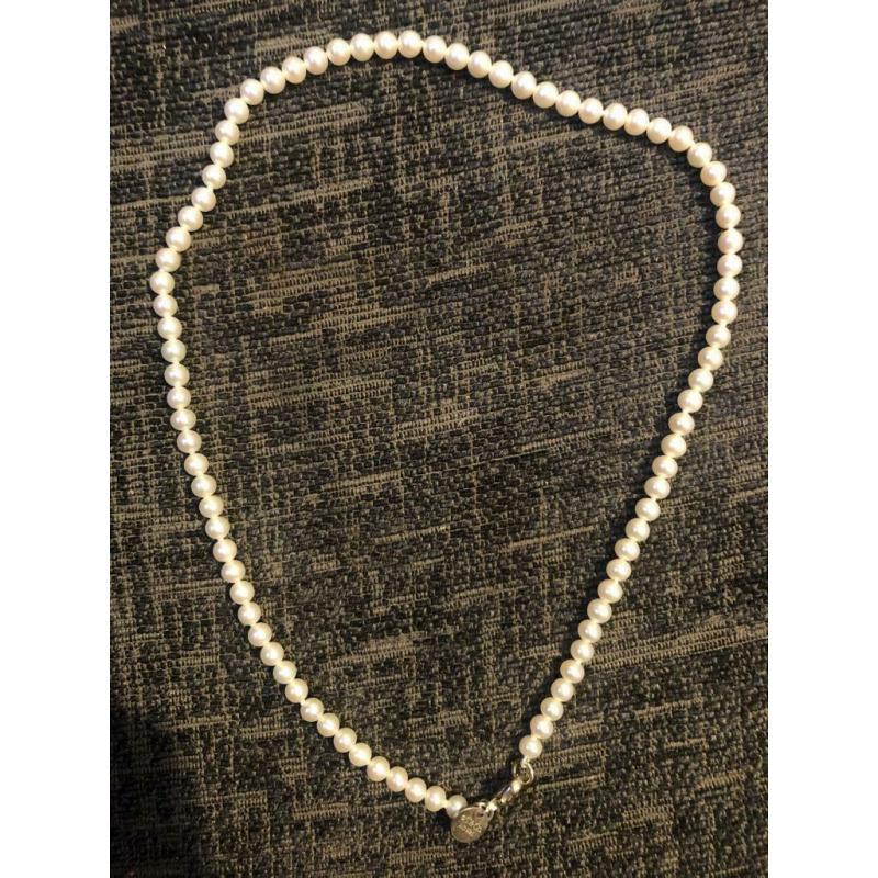 Pearl necklace ziegfeld collection from Tiffany?s