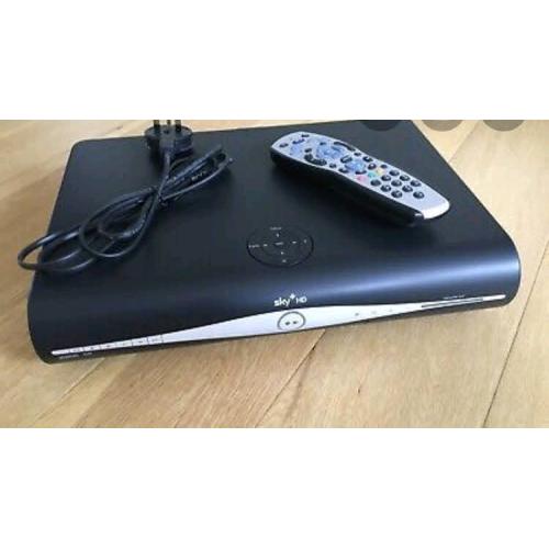Sky +Hd box with remote and power lead
