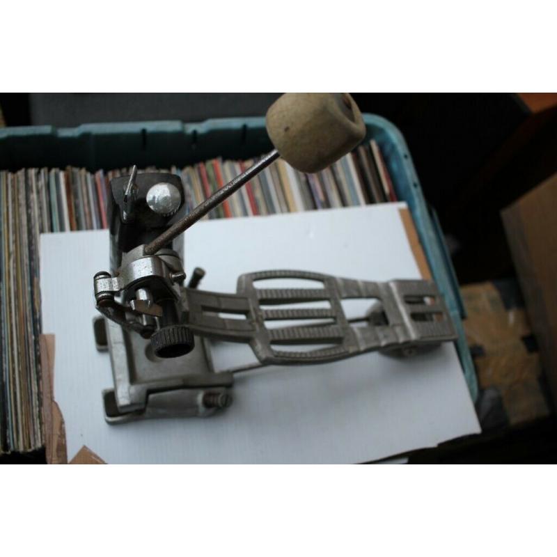 Premier 252 single bass drum pedal - Leicester - '80s - later version/vented 'board- Vintage