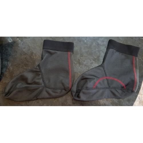 Boot liners size 38-40 smoke and pet free home branston can also post