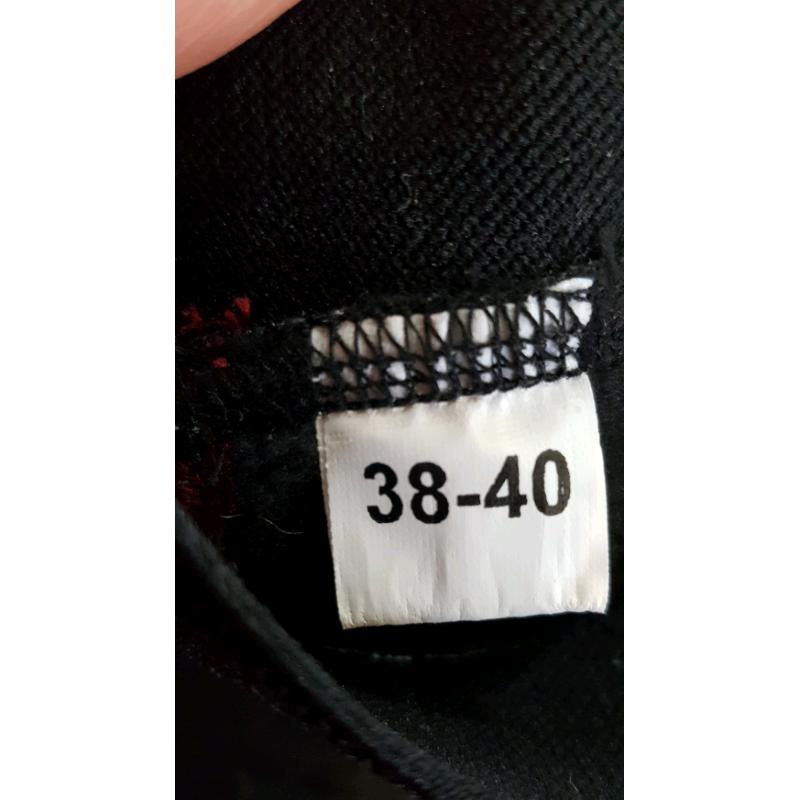 Boot liners size 38-40 smoke and pet free home branston can also post