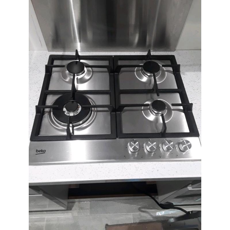 Beko 4 ring gas hob and Stainless steel splash back