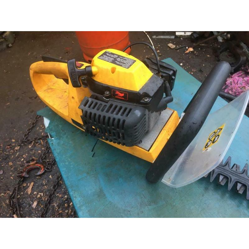 Jcb hedge trimmer