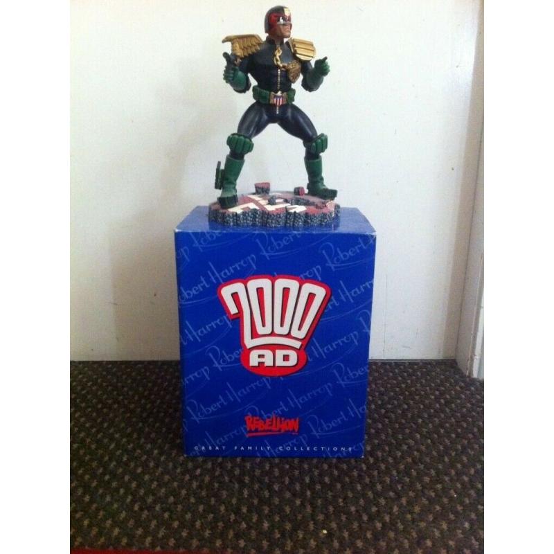JUDGE DREDD "I AM THE LAW" STATUE - ROBERT HARROP/2000AD - EXCELLENT CONDITION