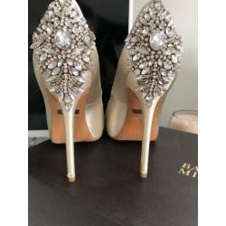 Badgley Mischka Kiara Wedding Shoes Size 5/6