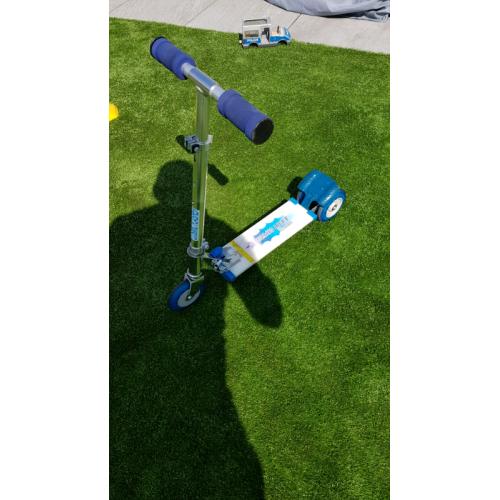 Child's scooter