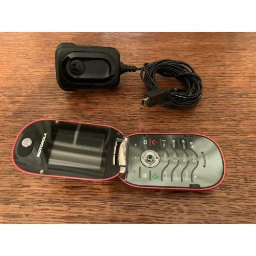 Motorola pebble mobile phone
