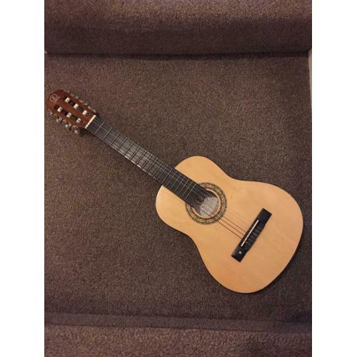 Child?s guitar