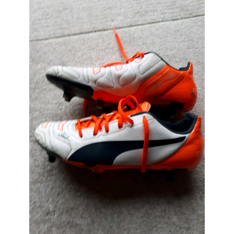 Puma Evo power football boots size 7