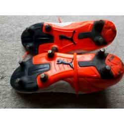 Puma Evo power football boots size 7