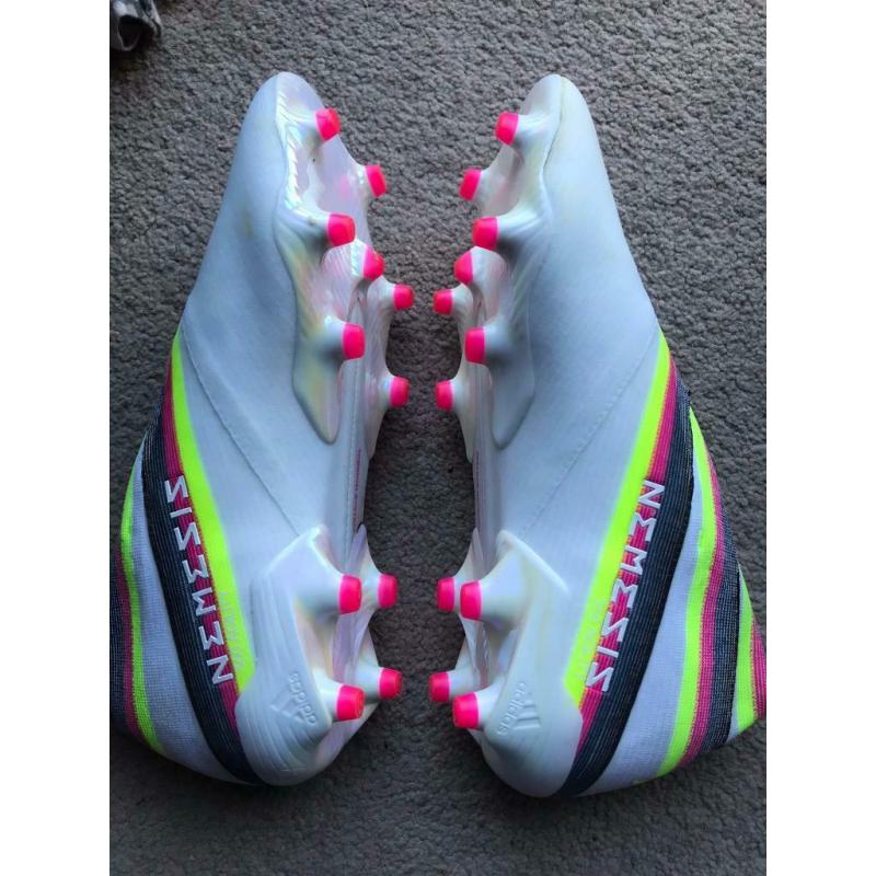 Nemeziz 19+ FG limited Collection