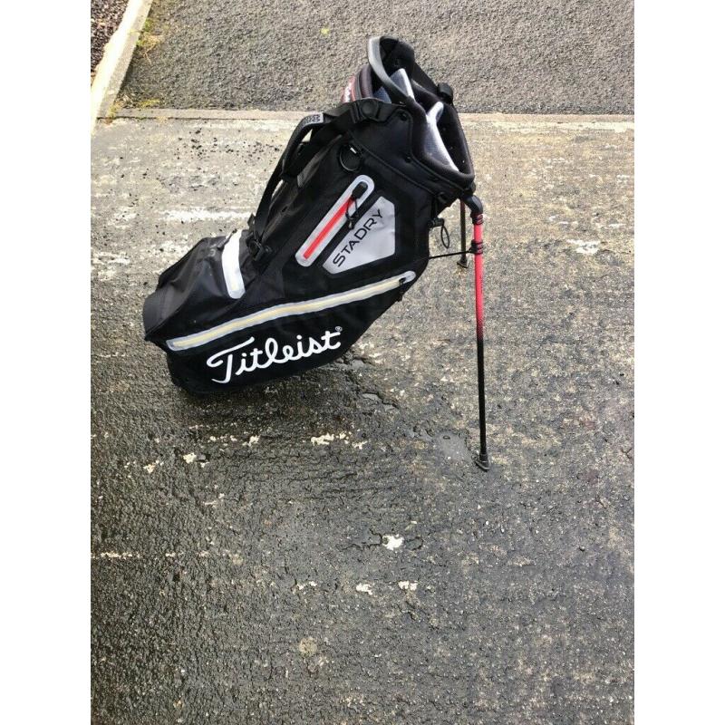 Titleist stadry waterproof stand bag