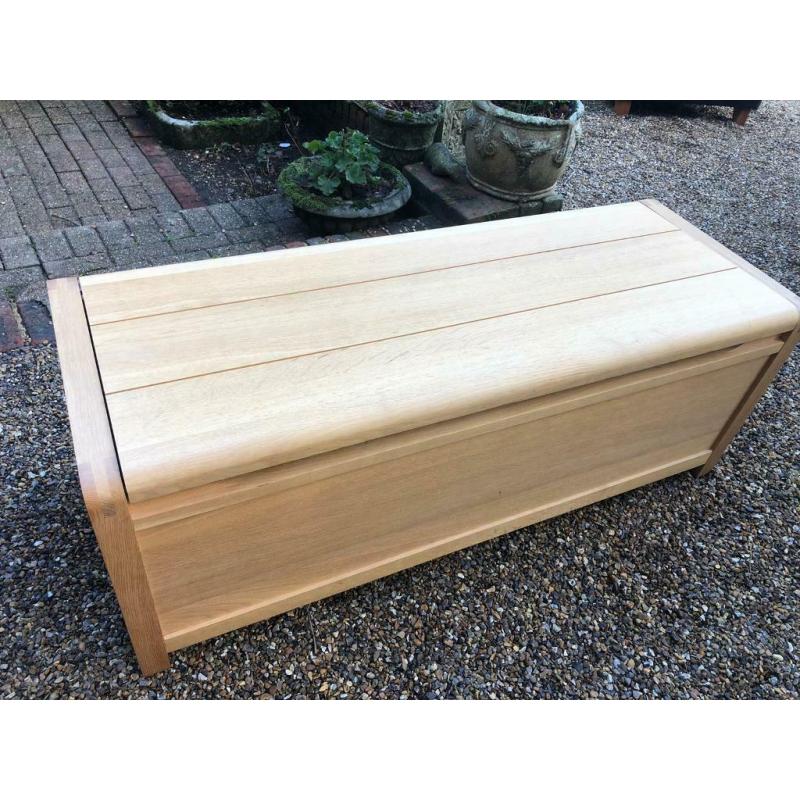 SOLID OAK STORAGE TRUNK