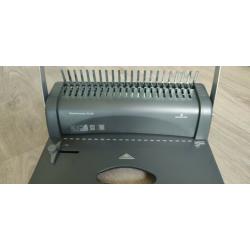 Smartmaster Plus in very good condition + box of Binding Combs